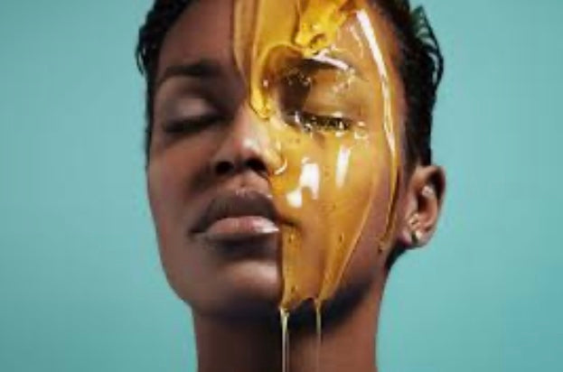 How Honey and Oatmeal Benefits Your Skin Naturally