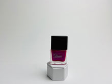 Load image into Gallery viewer, Vegan Nail Polish Summer Collection
